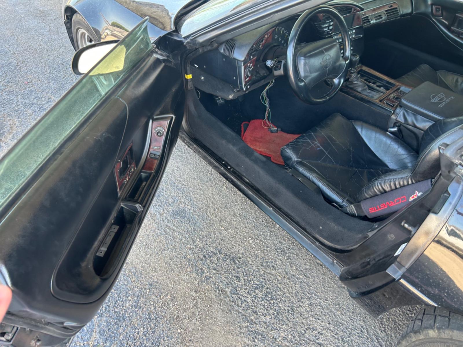 1994 Black Chevrolet Corvette Convertible (1G1YY32P6R5) with an 5.7L V8 OHV 12V engine, located at 1687 Business 35 S, New Braunfels, TX, 78130, (830) 625-7159, 29.655487, -98.051491 - Photo #7